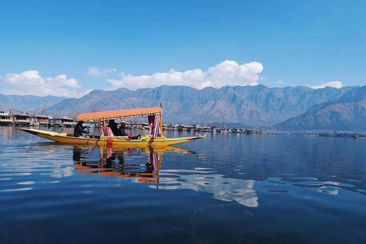 Umbrella Group Of House Boat Hotel Srinagar  Ngoại thất bức ảnh